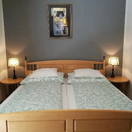 Lejlighed Gaestezimmer & Mayrhofer *