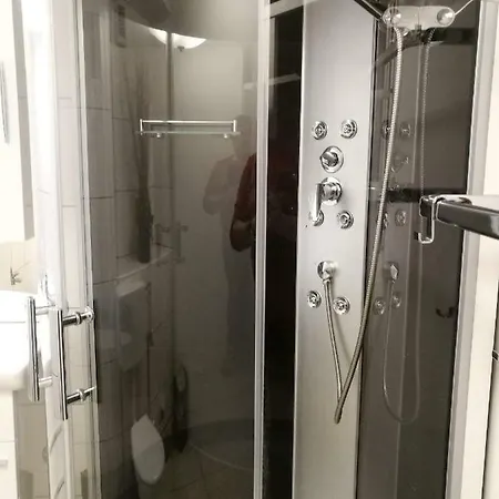 Gaestezimmer & Mayrhofer